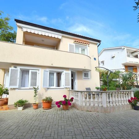 Apartments Julia Čižići Екстериор снимка