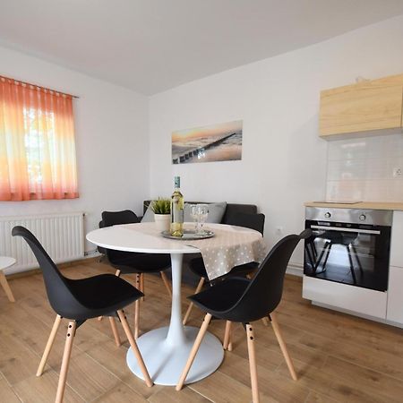 Apartments Julia Čižići Екстериор снимка