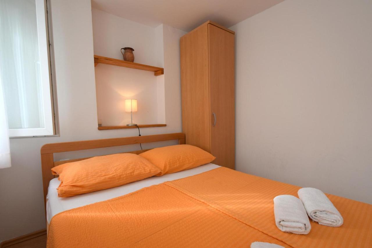 Apartments Julia Čižići Екстериор снимка