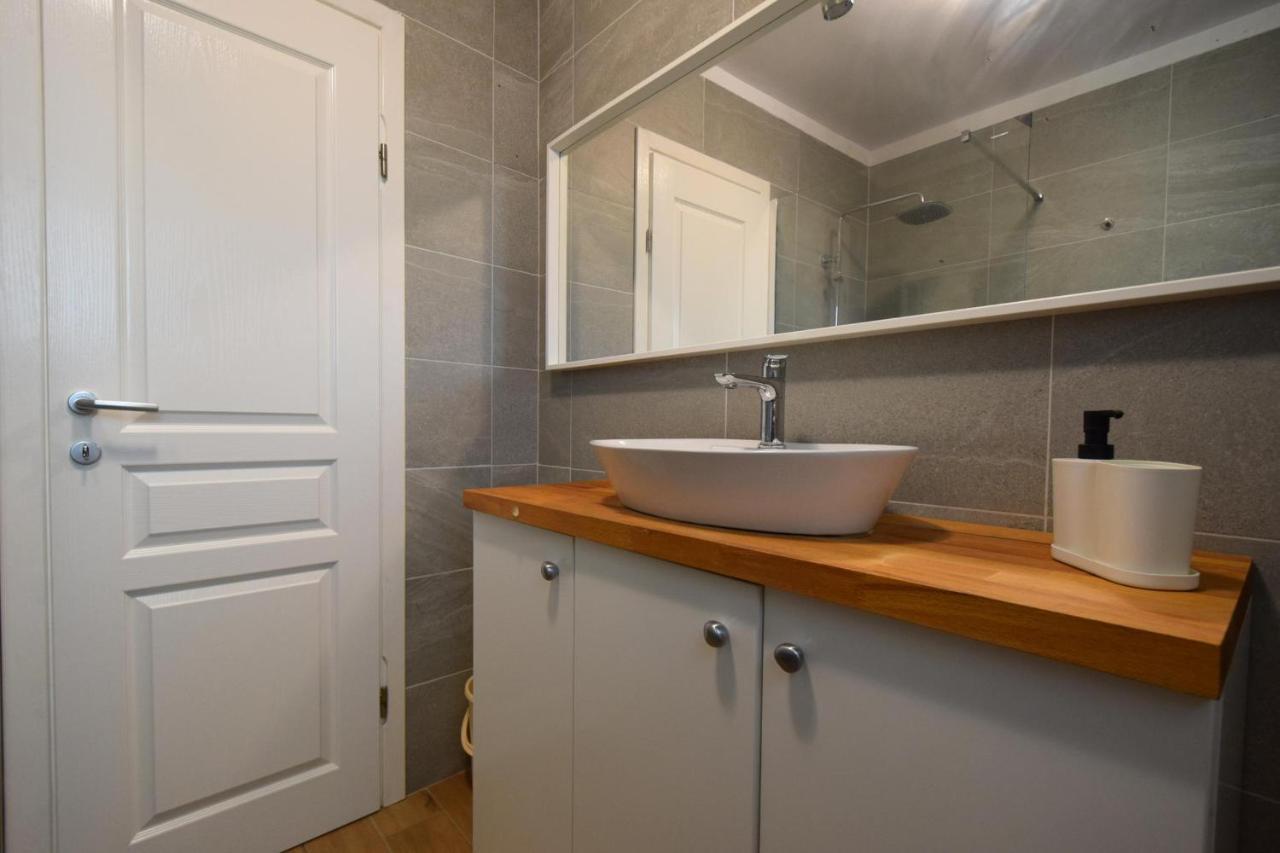 Apartments Julia Čižići Екстериор снимка